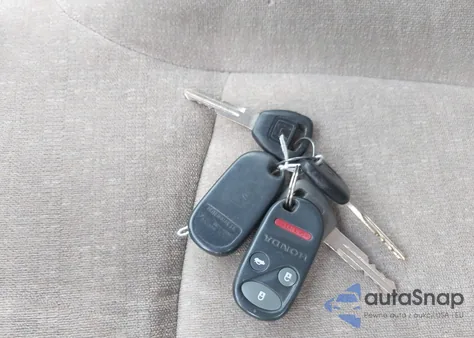 2002 Honda Accord 2.3 Se from USA, damaged, VIN 1HGCG56782A035863